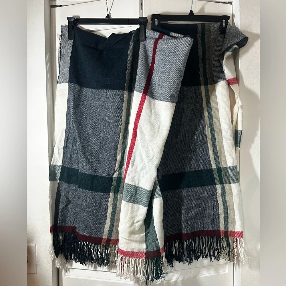 J. Crew Cozy Classic Cottage Throw 64